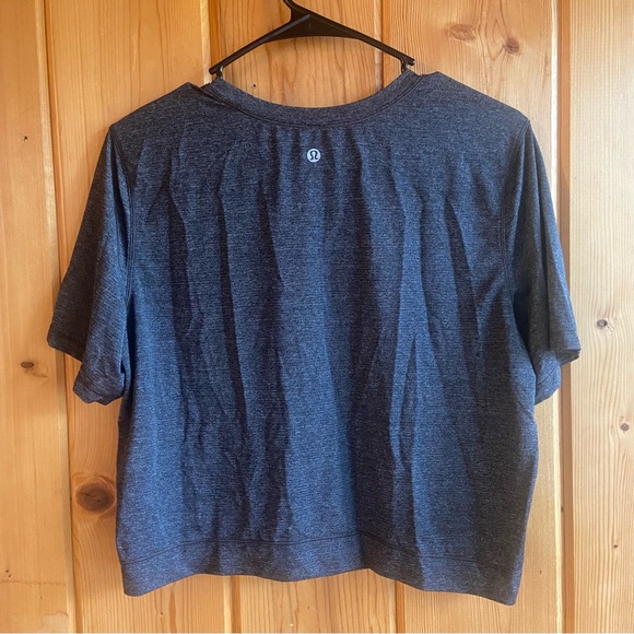 Lululemon “Run The Day” Black Heathered Short Sleeve Crop T-Shirt Lightweight - Picture 5 of 5